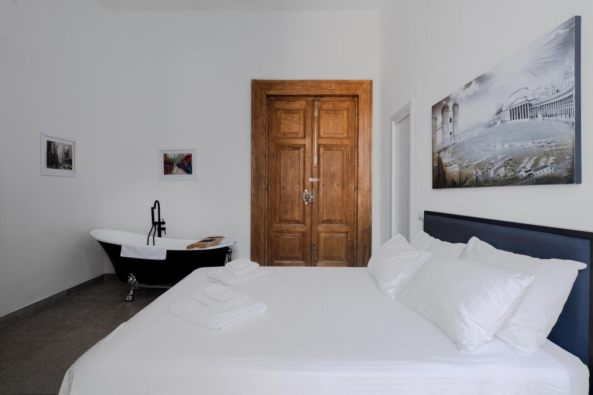 La Bella Vita Luxury Apartament And Travel Solution Naples Extérieur photo